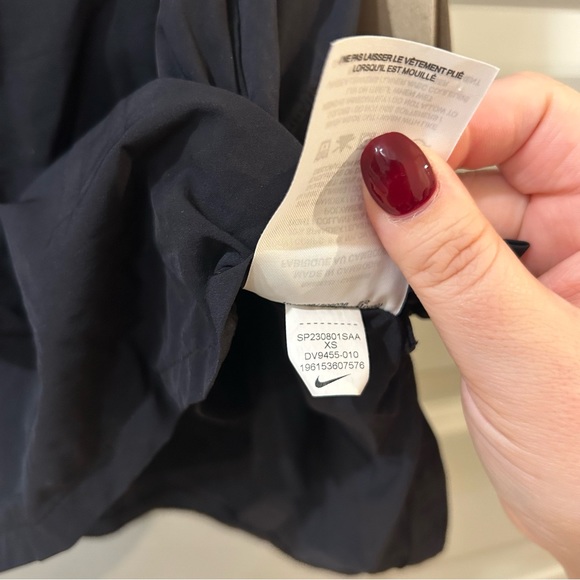 NWT Nike Dri-FIT Bliss Mid-Rise Training Skort - Picture 5 of 5